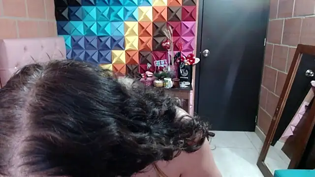 Snapshot of katifoxx chatting on 01-28-25, 04:41 katifoxx online show from 01-28-25, 04:41