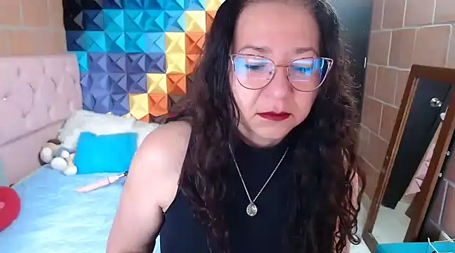 Snapshot of katifoxx chatting on 03-11-25, 03:12 katifoxx online show from 03-11-25, 03:12