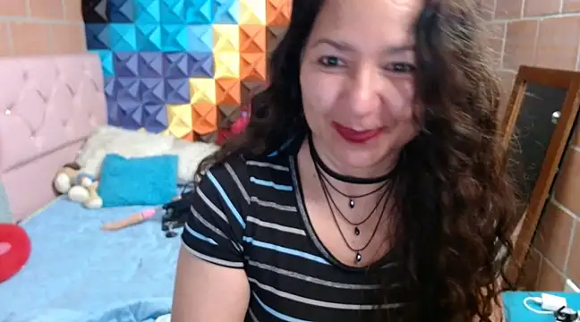 Snapshot of katifoxx chatting on 03-12-25, 10:50 katifoxx online show from 03-12-25, 10:50