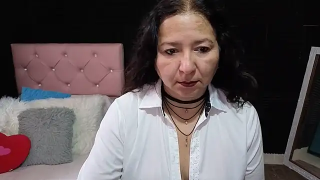 katifoxx online show from 05-11-26, 03:18