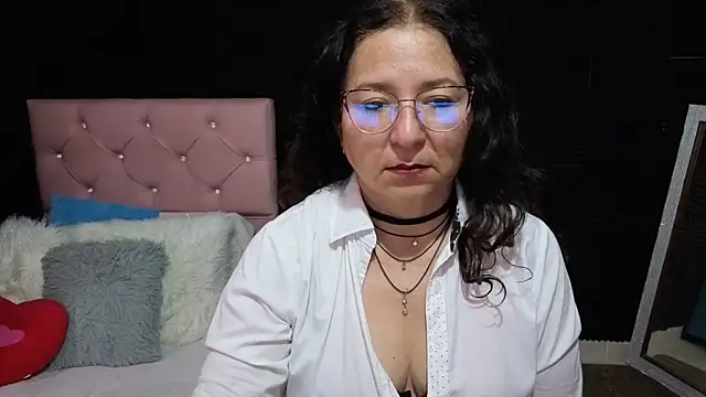 katifoxx online show from 05-11-26, 04:04