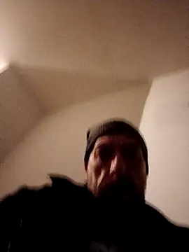 Snapshot of HessenHengst78 chatting on 11-01-25, 01:18 HessenHengst78 online show from 11-01-25, 01:18