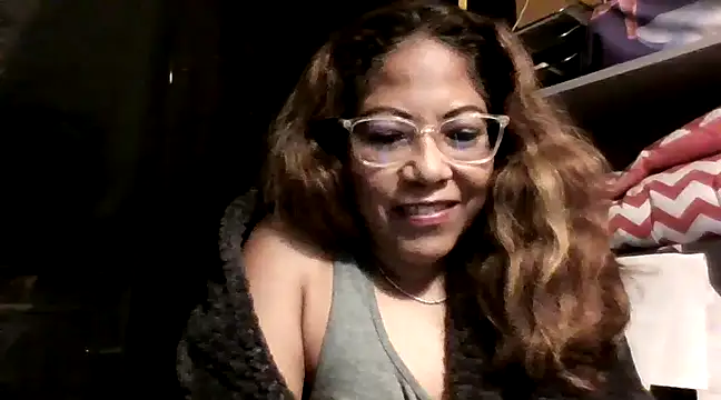 Snapshot of mila38 chatting on 01-25-25, 12:27 mila38 online show from 01-25-25, 12:27