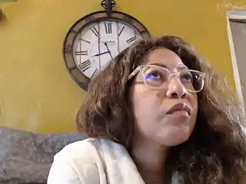 Snapshot of mila38 chatting on 02-27-25, 08:28 mila38 online show from 02-27-25, 08:28