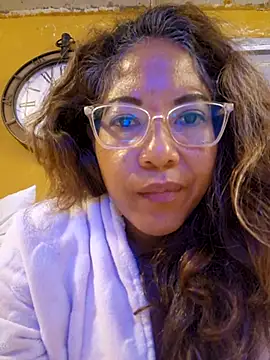 Snapshot of mila38 chatting on 09-11-25, 09:59 mila38 online show from 09-11-25, 09:59