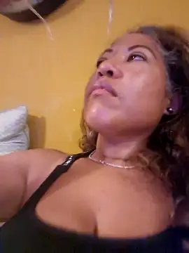 Snapshot of mila38 chatting on 09-16-25, 09:05 mila38 online show from 09-16-25, 09:05