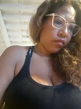 Snapshot of mila38 chatting on 09-21-25, 06:31 mila38 online show from 09-21-25, 06:31