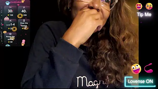 Snapshot of mila38 chatting on 09-24-25, 09:29 mila38 online show from 09-24-25, 09:29