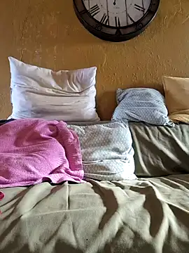 Snapshot of mila38 chatting on 10-01-25, 09:04 mila38 online show from 10-01-25, 09:04