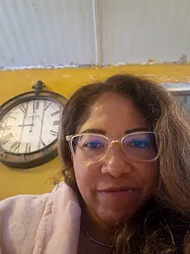 Snapshot of mila38 chatting on 10-10-25, 08:02 mila38 online show from 10-10-25, 08:02