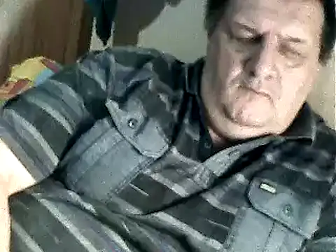 Snapshot of Vyrtous579 chatting on 02-15-25, 03:28 Vyrtous579 online show from 02-15-25, 03:28