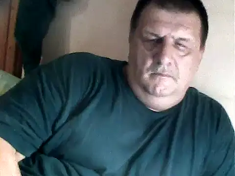 Snapshot of Vyrtous579 chatting on 10-13-25, 03:23 Vyrtous579 online show from 10-13-25, 03:23