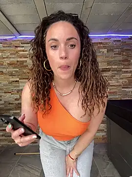 Clara-xoxo online show from 03-06-25, 02:29