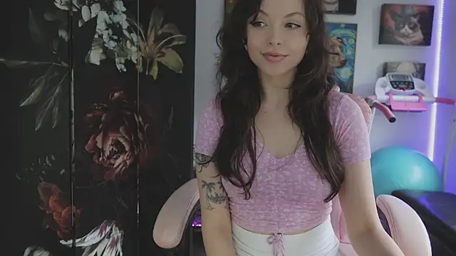 makiyahbelle online show from 12-16-25, 06:18