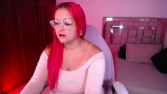 salomecastro  online show from 05-18-26, 10:48