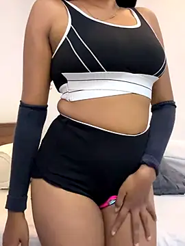 Snapshot of angelwavy chatting on 10-20-25, 12:33 angelwavy online show from 10-20-25, 12:33