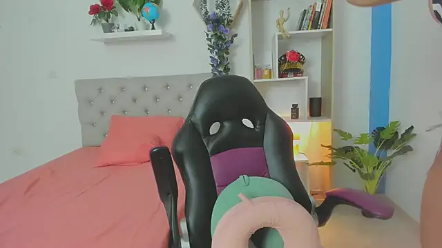 Snapshot of Gaby_ortis chatting on 12-09-24, 01:18 Gaby ortis online show from 12-09-24, 01:18