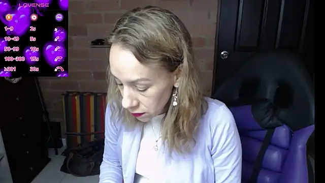 cristin doll  online show from 05-01-26, 02:32