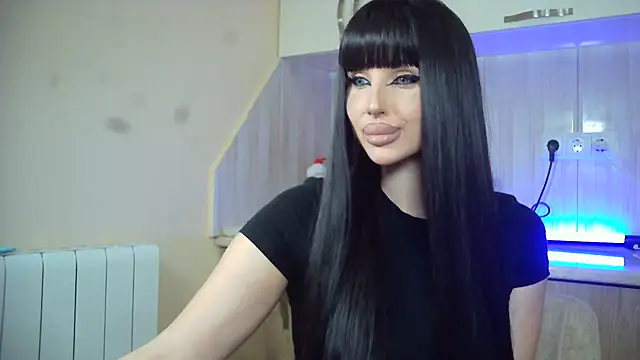 Snapshot of Lady_Joli chatting on 07-22-26, 03:26 Lady Joli online show from 07-22-26, 03:26