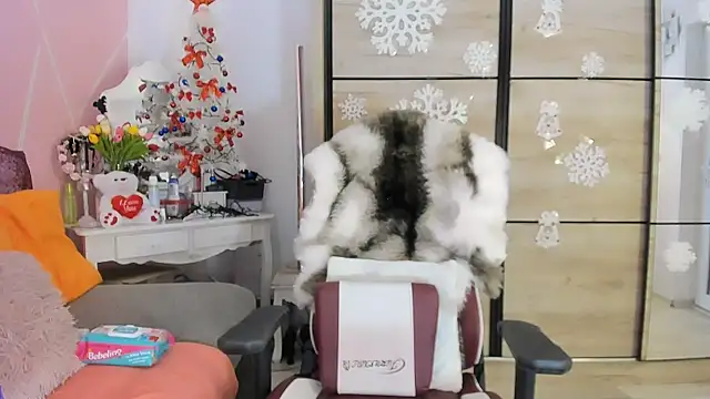 Snapshot of Maryelle chatting on 12-17-24, 08:54 Maryelle online show from 12-17-24, 08:54