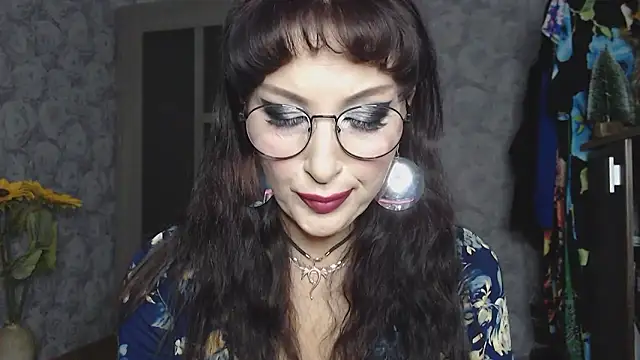 Snapshot of Aziza1 chatting on 09-29-25, 03:17 Aziza1 online show from 09-29-25, 03:17