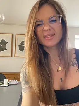 Etwas neugierig online show from 03-05-26, 09:38