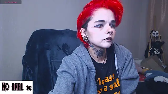 Snapshot of Dark__Elf chatting on 12-06-24, 10:30 Dark Elf online show from 12-06-24, 10:30