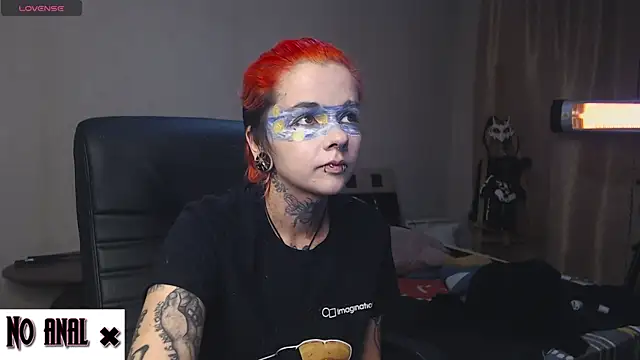 Snapshot of Dark__Elf chatting on 12-13-24, 10:02 Dark Elf online show from 12-13-24, 10:02