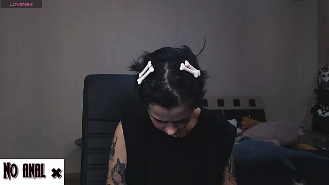 Snapshot of Dark__Elf chatting on 02-01-25, 10:13 Dark Elf online show from 02-01-25, 10:13