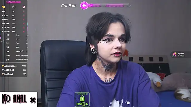 Snapshot of Dark__Elf chatting on 03-08-25, 10:13 Dark Elf online show from 03-08-25, 10:13