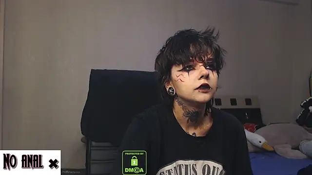 Snapshot of Dark__Elf chatting on 03-17-25, 10:06 Dark Elf online show from 03-17-25, 10:06