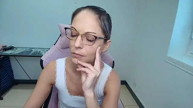 alixfeeling online show from 10-07-25, 02:36