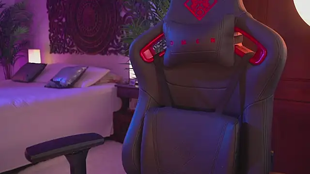 ambarEvans online show from 03-20-25, 01:46