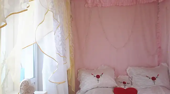 SunnySylvia online show from 03-18-25, 12:25