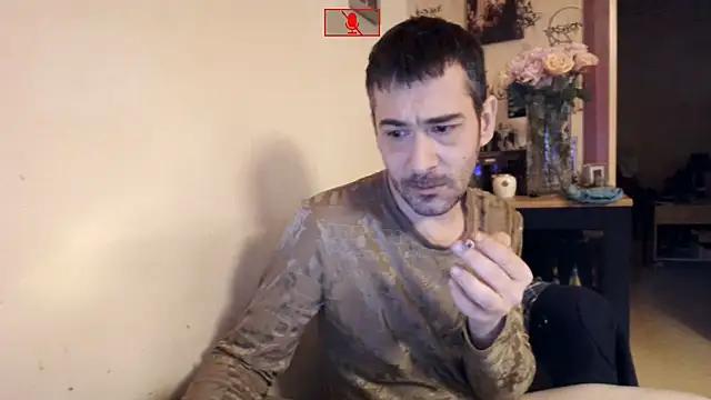 Snapshot of Ethangay chatting on 03-27-26, 10:48 Ethangay online show from 03-27-26, 10:48