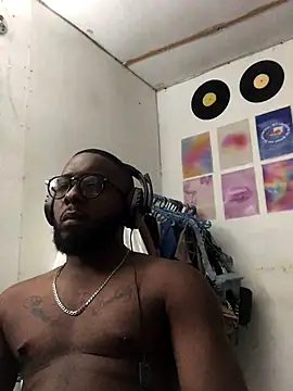 livepro online show from 11-19-25, 04:45