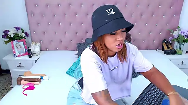 CharlotteWilliams online show from 12-03-24, 12:46