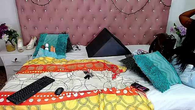 CharlotteWilliams online show from 02-13-25, 05:37