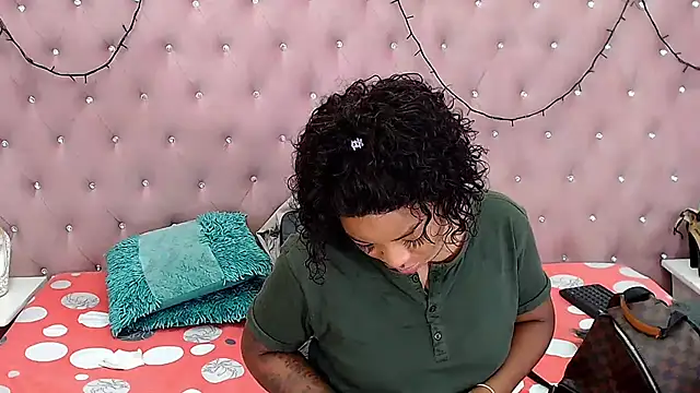 CharlotteWilliams online show from 03-04-25, 01:59