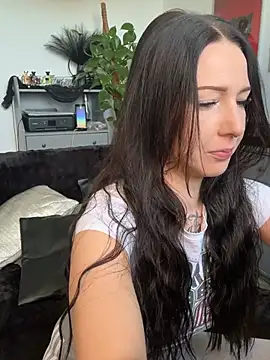 Trixie-Tainted online show from 05-19-26, 08:31