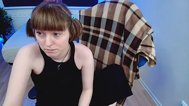 CranberryHot online show from 02-17-25, 03:25