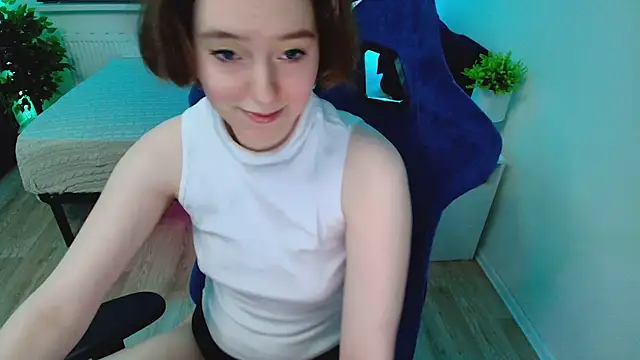 CranberryHot online show from 10-10-25, 07:02