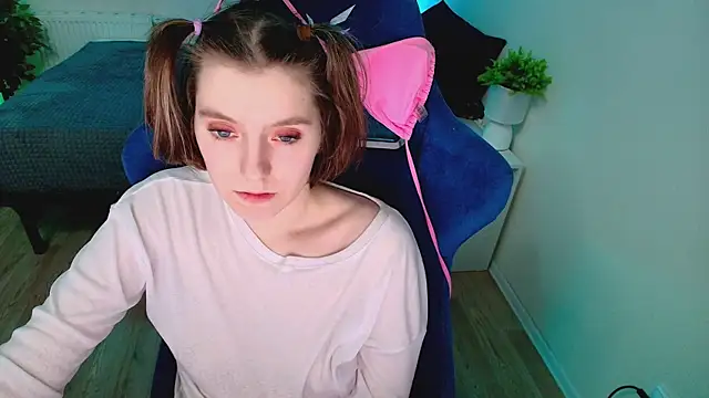 CranberryHot online show from 12-13-25, 07:53