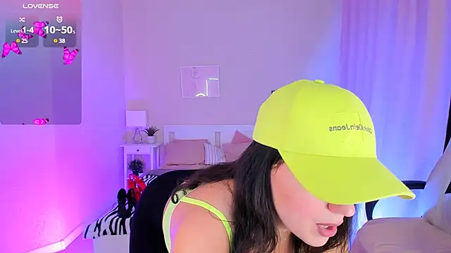 Snapshot of HelenaRegal chatting on 01-31-25, 01:56 HelenaRegal online show from 01-31-25, 01:56