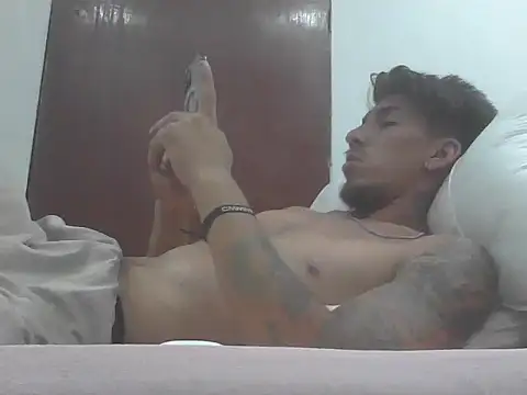 axel2leiva online show from 02-02-26, 06:12