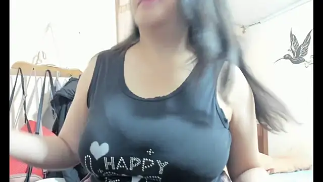 latinfemale online show from 12-10-24, 01:11