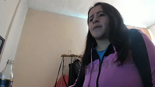 latinfemale online show from 12-12-24, 06:10
