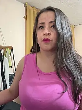 latinfemale online show from 11-30-25, 12:14