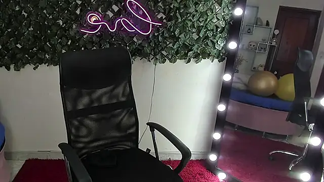 DestinyHills online show from 05-11-26, 12:11