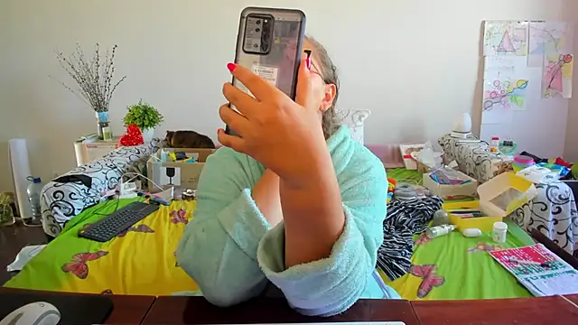 Snapshot of IamYourNarcotic chatting on 10-04-25, 06:00 IamYourNarcotic online show from 10-04-25, 06:00